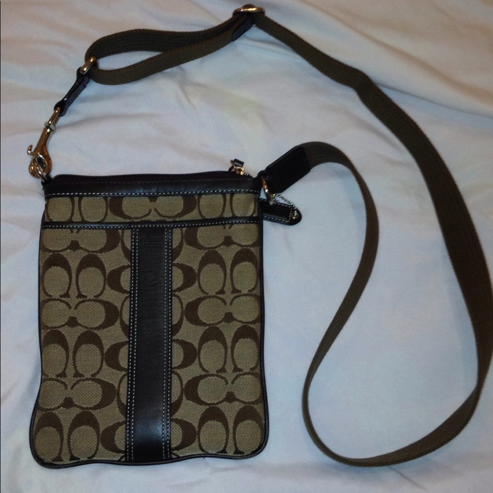 Coach Small Purse (Cross Body)